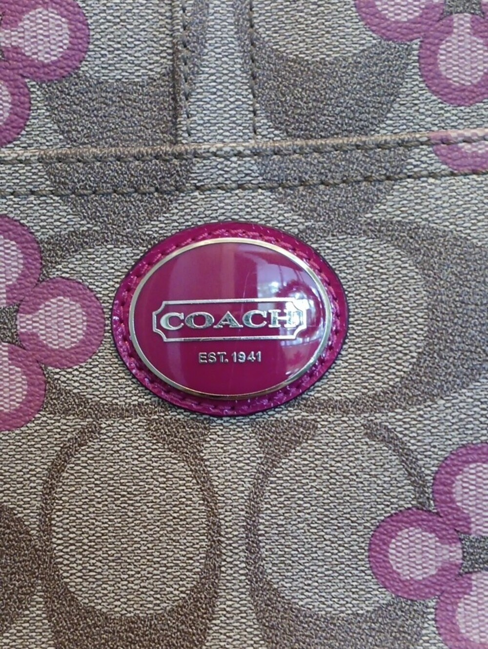 ^ Coach Peyton Signature Pink Clover Pocket Small Tote - Picture 4 of 16